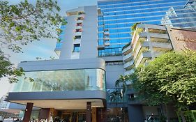 โรงแรมโฟร์วิงส์กรุงเทพ